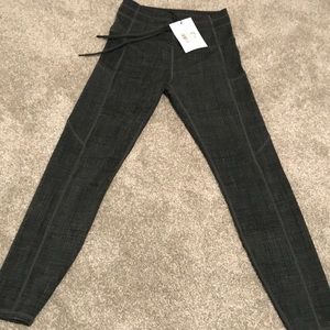 Zyia Sage Medley Pocket Drawstring Luxe 